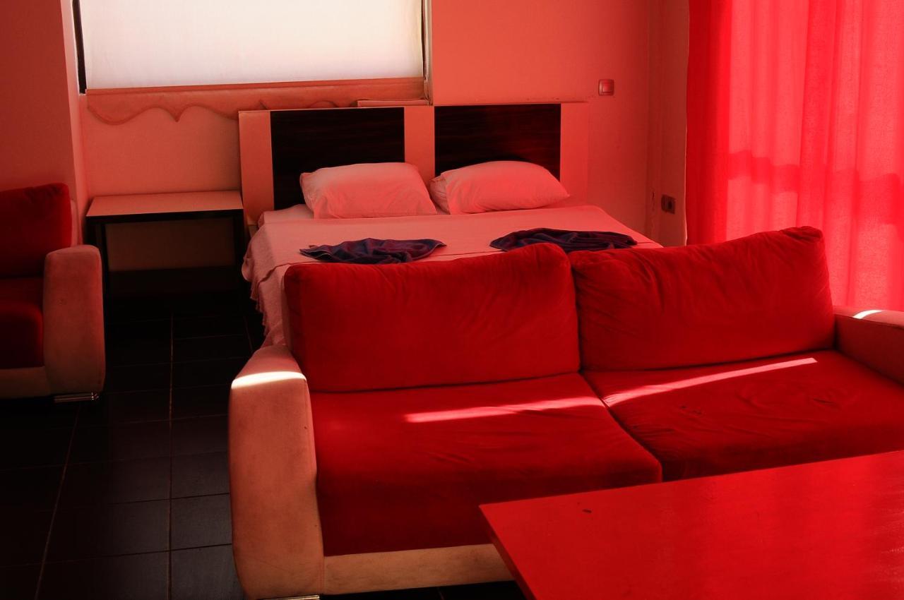 Mina Apart Otel Kundu Екстер'єр фото