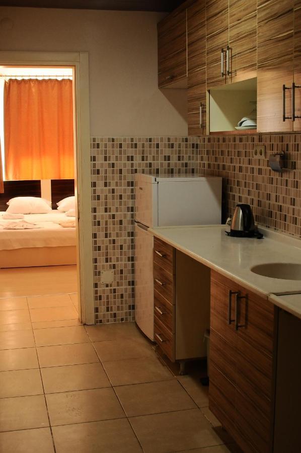 Mina Apart Otel Kundu Екстер'єр фото