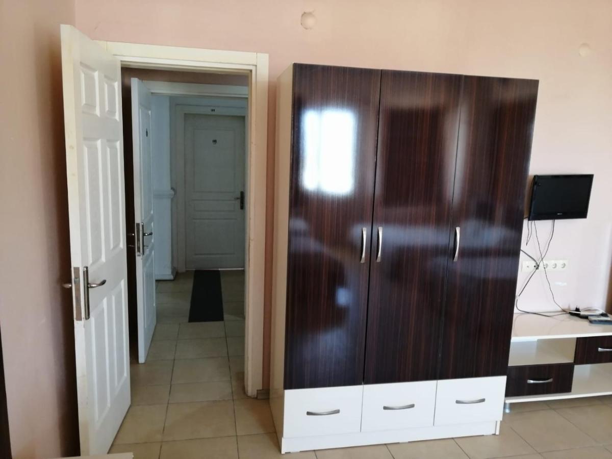 Mina Apart Otel Kundu Екстер'єр фото