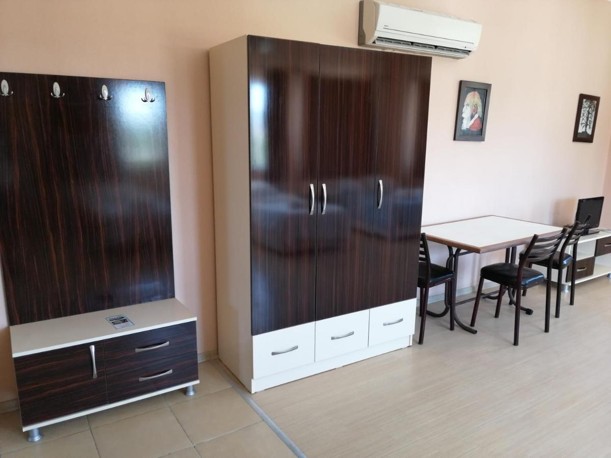 Mina Apart Otel Kundu Екстер'єр фото