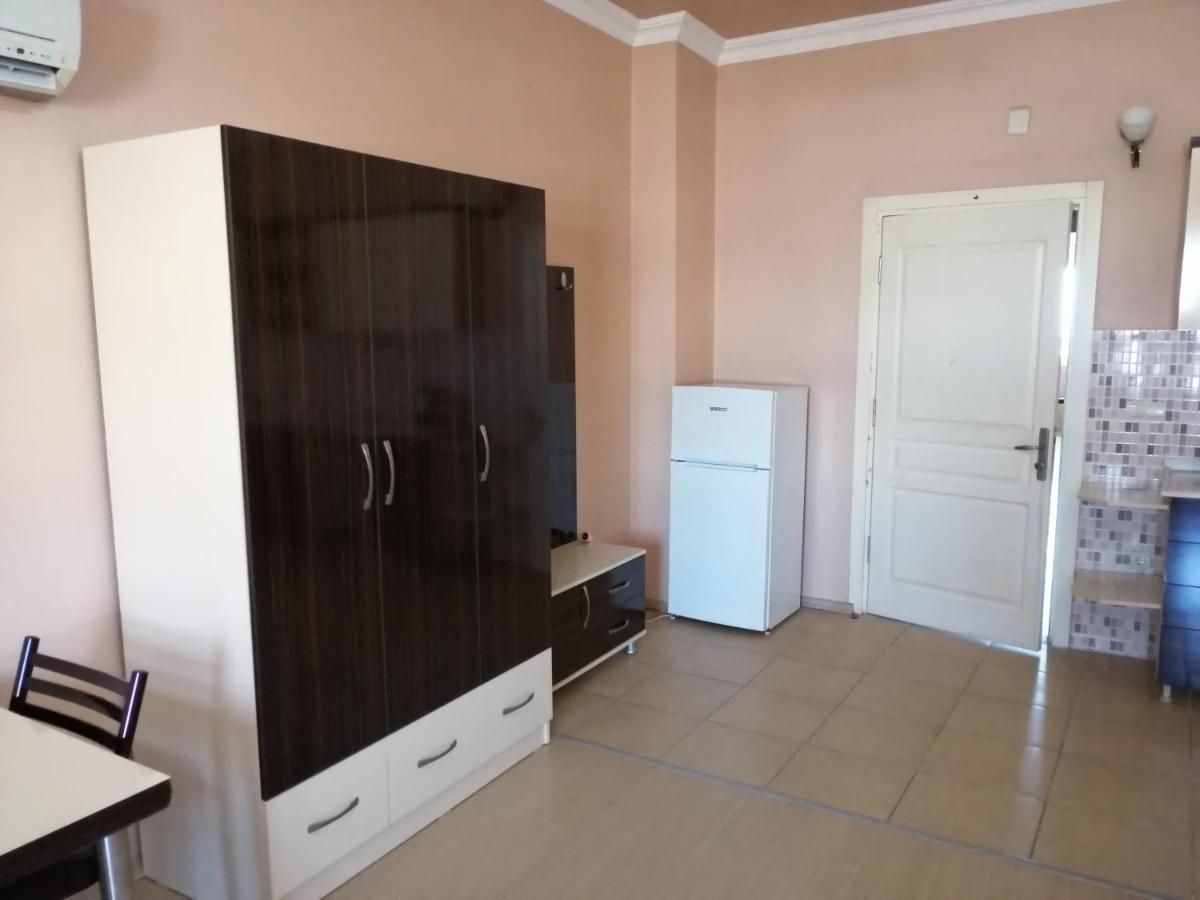 Mina Apart Otel Kundu Екстер'єр фото